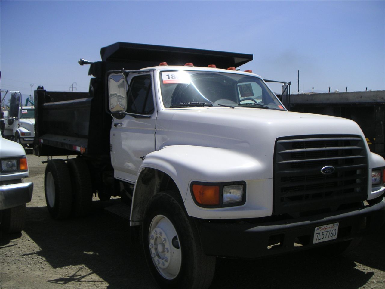 1997 Ford F800